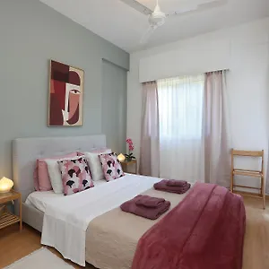 Apartment Cozy In Near Foinikoudes, Larnaca